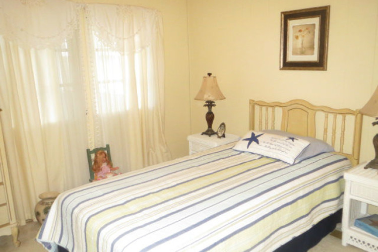 2950 Freeman 041 2950 Freeman 041