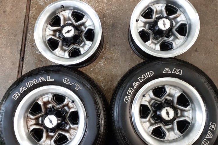 14 inch wheels (1) 14 inch wheels (1)