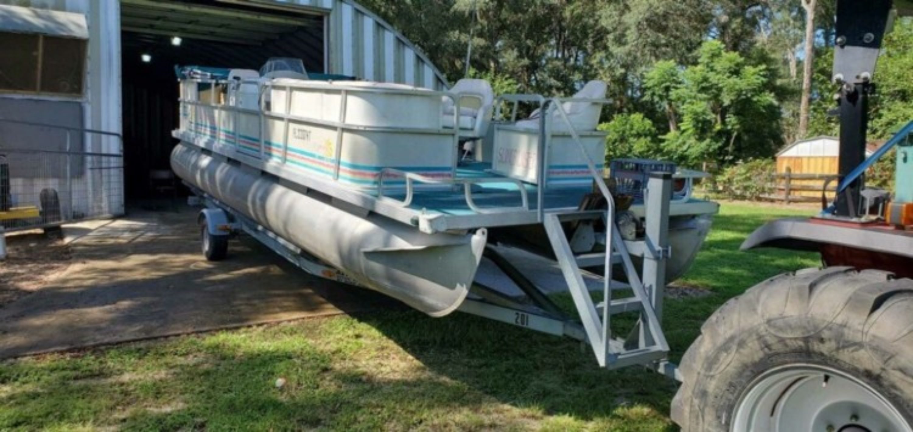 Nine Cool Pontoon Boat Features