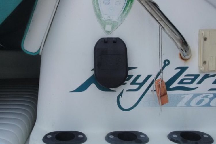 Port, console, gas tank, cap 4 gas up Port, console, gas tank, cap 4 gas up