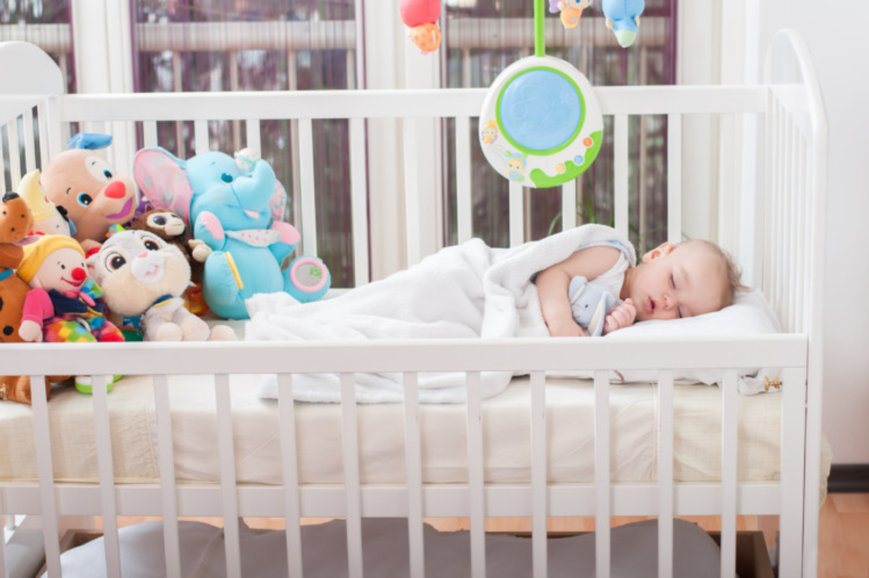 safe crib mattress thickness