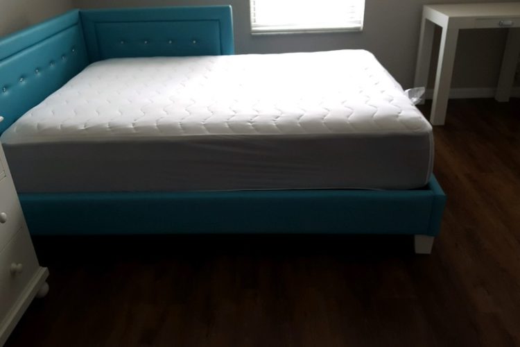 blue bed blue bed