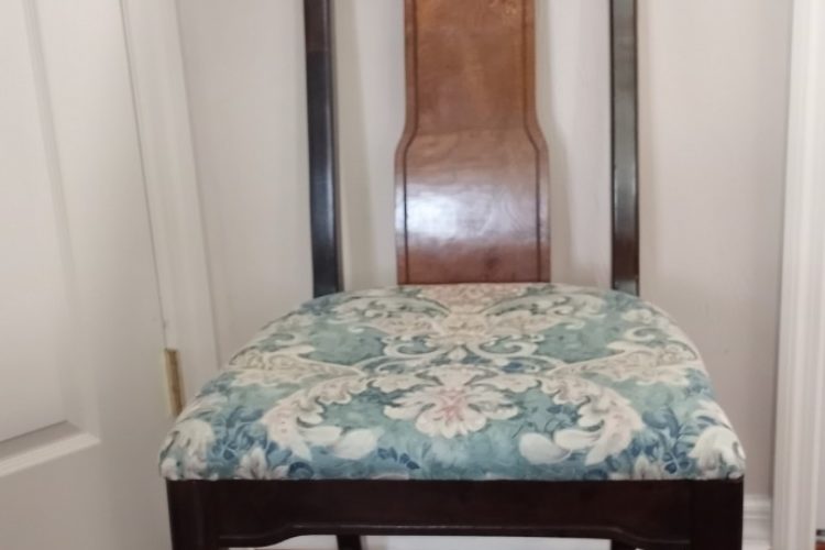 Four Side Chairs Four Side Chairs
