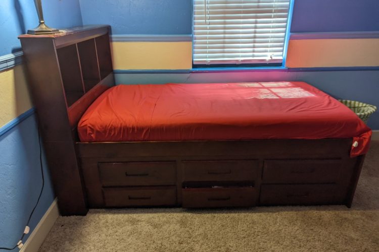 Twin Bed 3