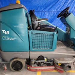 Tennant T16 Ride On Floor Scrubber