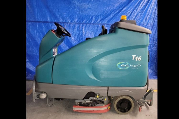 Tennant T16 Ride On Floor Scrubber - Side