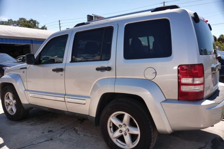 2012 silver Jeep Liberty Limited 4x4 REAR